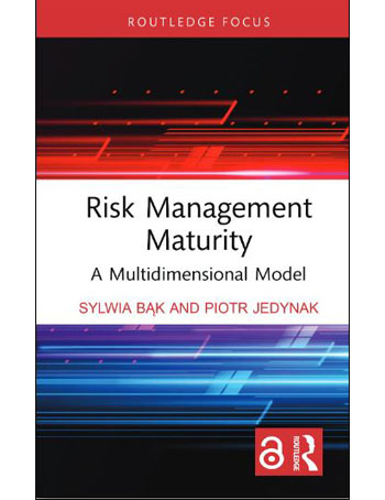 Risk Management Maturity : A Multidimensional Model